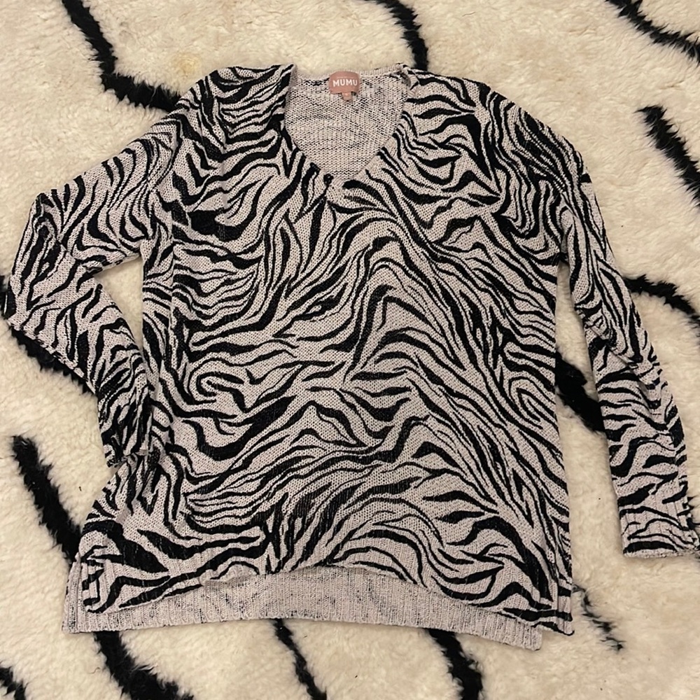 Show me your mumu zebra tiger sweater oversized size s nwot
